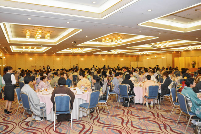 平成25年度 装賀きもの学院 新年の会写真11