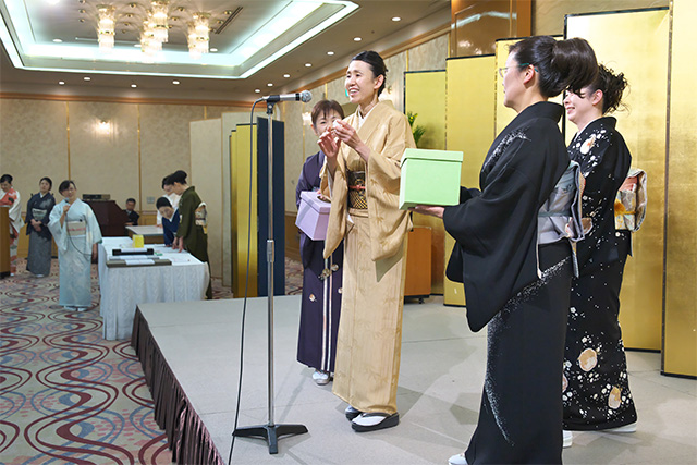 平成28年度 装賀きもの学院 新年の会