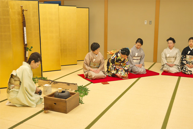 令和2年度 茶道教室（小笠原家茶道古流）初釜